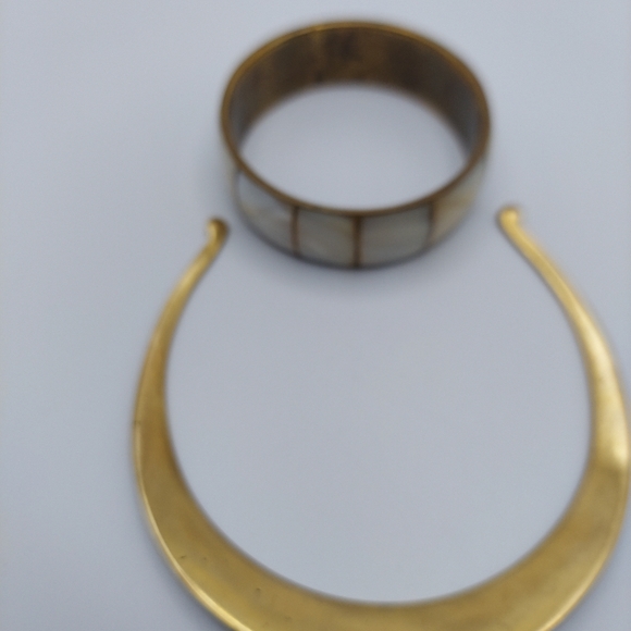 Vintage Brass Choker w/Mother of Pearl  & Brass Cuff w/MOP,  GC. - Picture 7 of 12